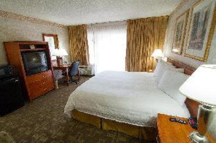 Bakersfield Hotel | Hourglass Hotel, Trademark Collection by Wyndham