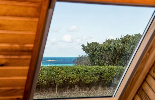 Plouescat House | house 100m from the sea, sea view garden of the Clos-living room and bedrooms
