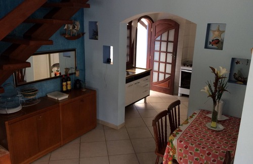 Praia da Enseada House | House 4 Bedrooms in Gated Community with Barbecue and Swimming Pool.