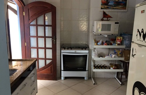 Praia da Enseada House | House 4 Bedrooms in Gated Community with Barbecue and Swimming Pool.