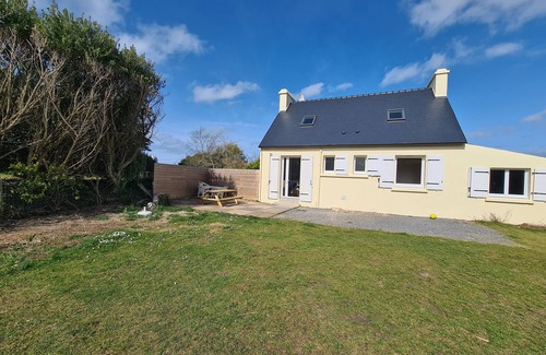 Kerlouan House | House 6 persons 200m from the sea