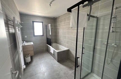 Satolas-et-Bonce Apartment | House 60 with 3 bedrooms lechaffardcom