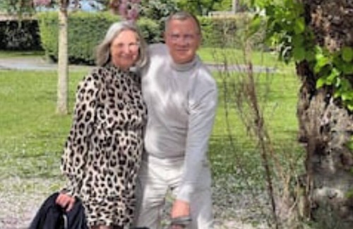 Rosieres-en-Santerre House | House apartment with terrace. Vintage atmosphere