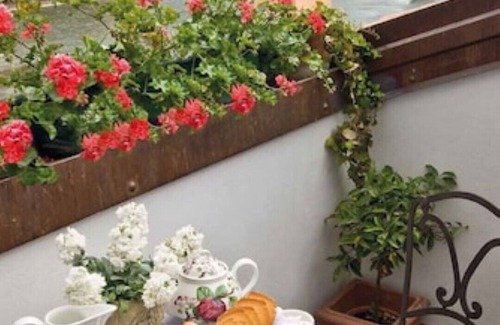 San Zeno Apartment | House Arches 1