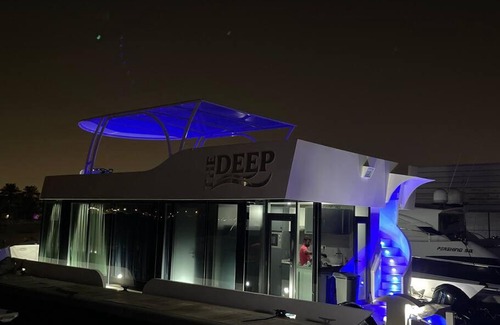 Abu Dhabi Boat Rental | House boat The Deep