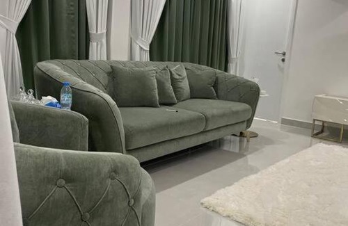 Abu Dhabi Boat Rental | House boat The Deep