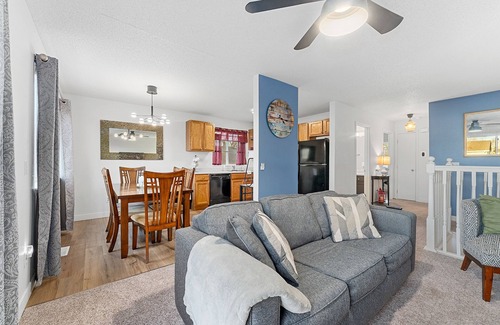 Buffalo Ridge House | House By Sanford Sports Complex - Family Friendly with private HOT TUB