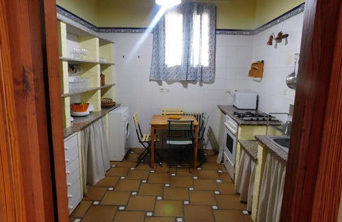 Navarredonda de Gredos House | House-Cottage-Ensuite with Bath-Mountain view