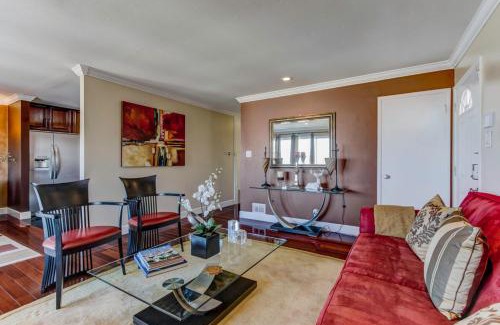 Southern Hills House | House-Canyon Dr