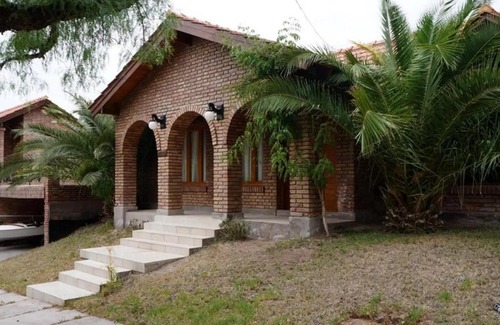 Mendoza House | house club