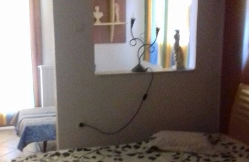 Pella Region House | HOUSE DIRECTLY BY THE SEA