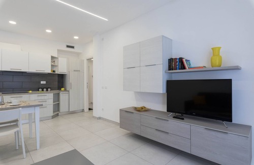 Alassio Apartment | House ESEDRA - " 1 " air conditioning, wifi, parking, tv led 40" - 100mt sea