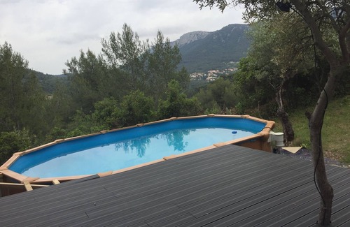 Le Revest-les-Eaux House | House f5 village provençal, pisc, 15min plage, calme, vue splend lac
