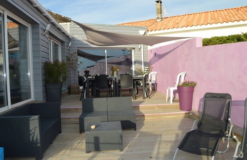 Longeville-sur-Mer House | house facing the sea with PRIVATE SPA AND immediate and private ACCESS TO THE BEACH