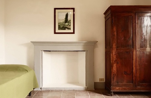 Bagno Vignoni Apartment | House for 4 people on the main little square of Bagno Vignoni
