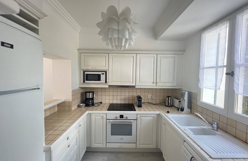 Les Restanques House | House for 6 people, 2 bedrooms, 3 swimming pools, entertainment, shows, tennis