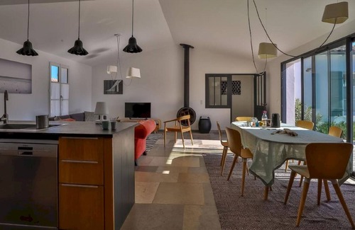 Ars-en-Re House | House