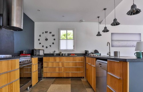 Ars-en-Re House | House