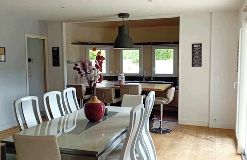 La Riviere-Saint-Sauveur House | House with garden, billiard table and pétanque court