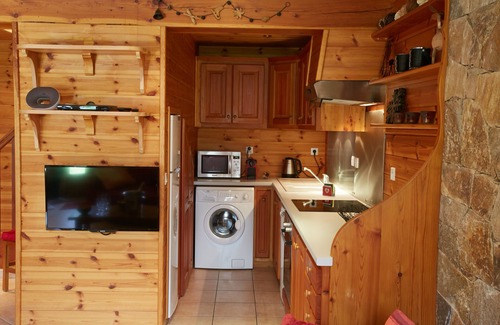 Puy-Saint-Vincent Cottage | House GAUTHIER: Gite Village 8 people