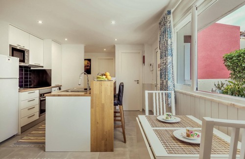 Alges House | House in Algés with Common Pool