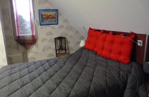 Scaer House | house in large park near the forest, about 20 minutes from the sea.