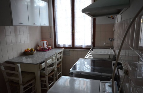 Sant'Ilario House | House in the green, 100 meters from the sea