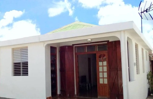 Saint-Louis House | House in the heart of the village with the beach at the end of the street