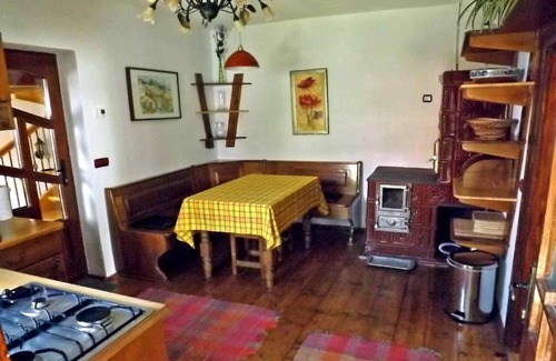 Saliste House | House in Vale with Large Terrace and Unique View