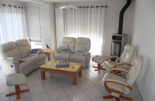 Plouescat House | House Ind. recent 100 meters from the sea and sandy beaches, internet