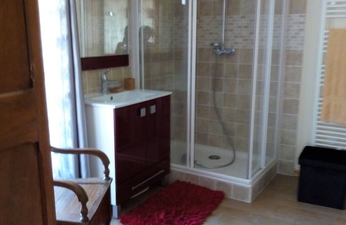 LʼArgentiere-la-Bessee House | House, large balcony with stairs down to the garden.