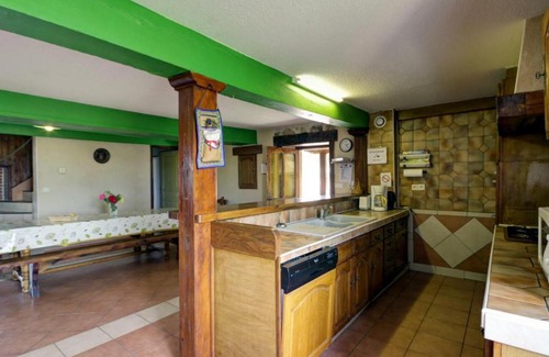 Montagny House | House Les vieilles cours