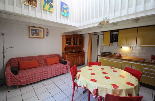 Portiragnes-Plage House | House located in a secured residence with pool, 3 bedrooms, for 6 people, at 400 m from the.