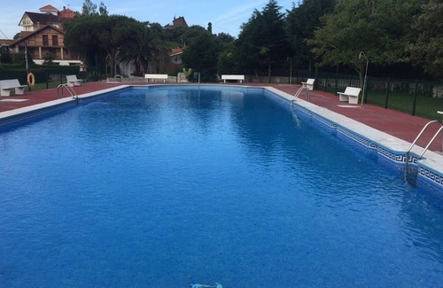 La Sorrozuela Villa | House near beach in Ajo, salt water pool, WIFI
