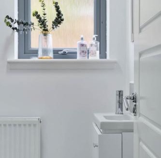 Newtongrange House | House near Edinburgh Ideal for Small Groups, Contactors & Tourists