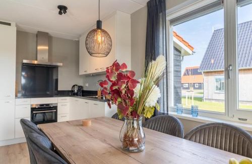 Scherpenisse House | House near Scherpenisse Beach with Garden