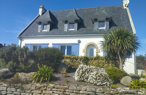 Primelin House | House near the sea