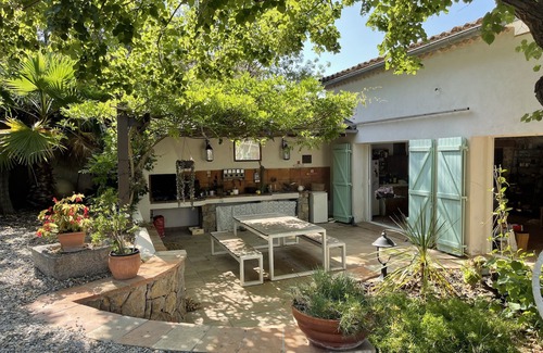 Le Pradet House | House of 150 m2 5 minutes walk from the beach, quiet location on a plot of 3700 m2