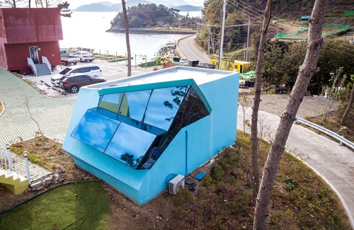 Pinari-gol House | House of Sculpture