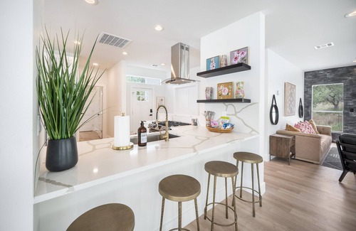 Austin House | House of Views l Pool & Spa l Billiards
