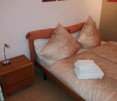 Dannstadt-Schauernheim Apartment | House of ‘Welcome