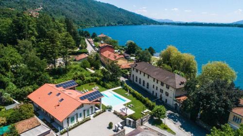 Mergozzo Apartment | House & Pool