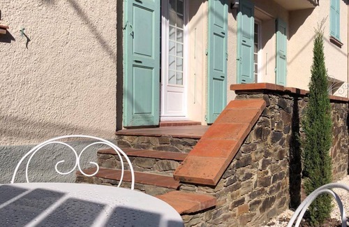 Thuir House | House, renovated with great care, 2 mns from the center