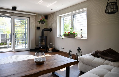 Meckenheim House | House Respirada NRW Wellness area, whirlpool, gym, sauna