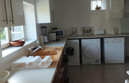 Kerien House | House - Sleeps 4 with Log Burner & Pet Friendly