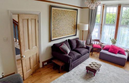 Bexhill-on-Sea House | House - Sleeps 8 - Pet friendly - Garden - Parking
