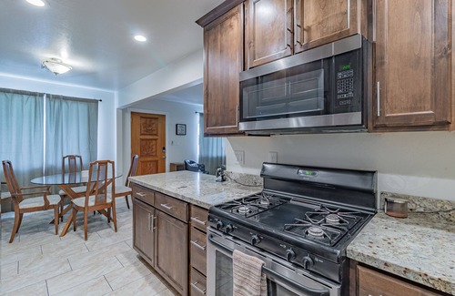 Garfield House | House