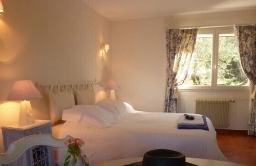 Saint-Jacques Villa | House / Villa Grasse