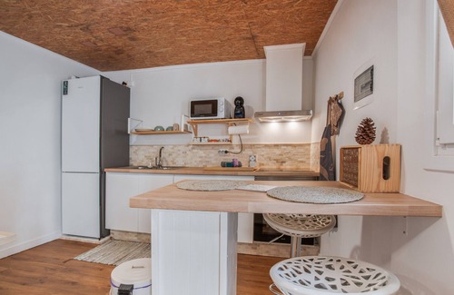 Montijos Cottage | 'House' with Balcony and Wi-Fi