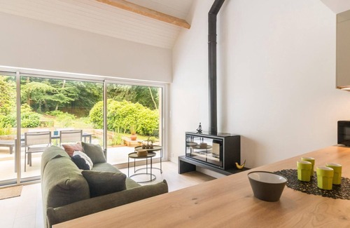 La Glacerie Cottage | House with pool and garden in Cherbourg